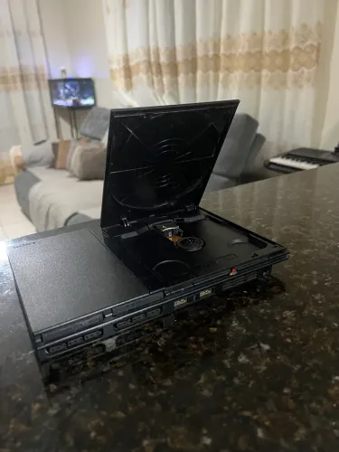 Vende-se Sony Ps2 Slim desbloqueado!