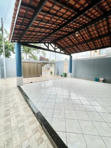 Duplex, 4 suítes, 3 vagas de garagem, 8m de frente, 25m de fundo, loteamento Cartier
