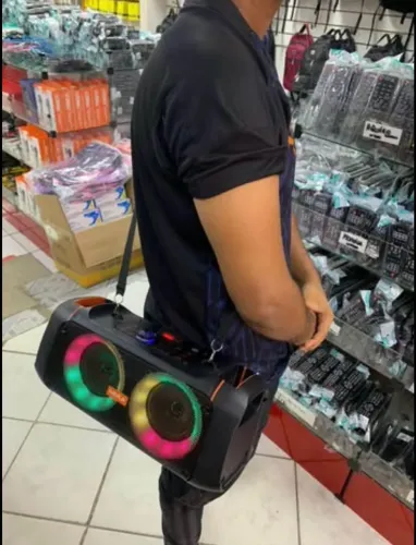 Caixa de Som com Microfone e Controle