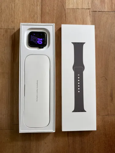 Apple Watch SE GPS 40 mm série 3