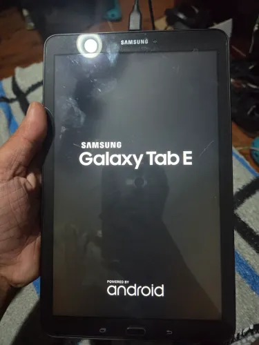 Galaxy Tab e SM-T560