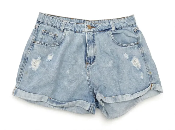 Short Jeans Feminino Cintura Alta Destroyed Barra Dobrada - Tamanho 40