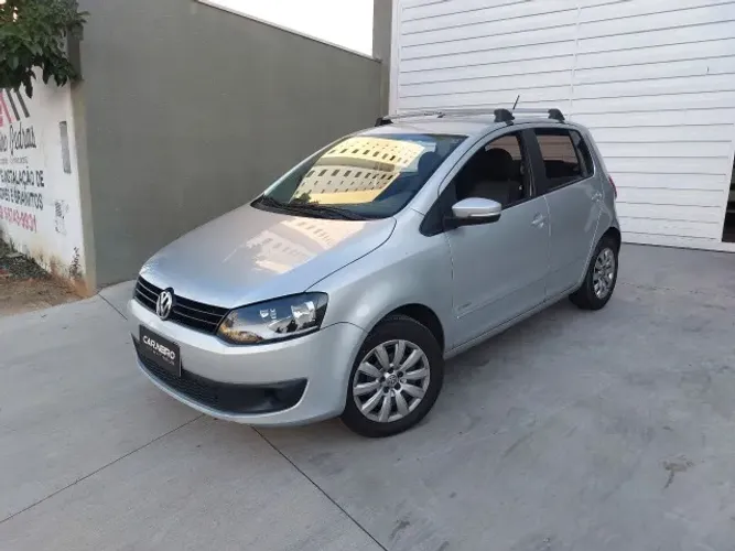 Volkswagen Fox 1.0 MI Total Flex 8V 5P 2014