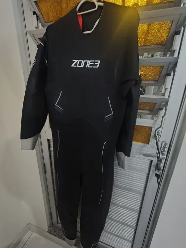 Roupa borracha long John para triatlo e natação em águas abertas, marca Zone3, mod. Agile