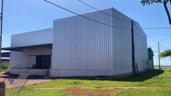 Barracão em condomínio para locação
