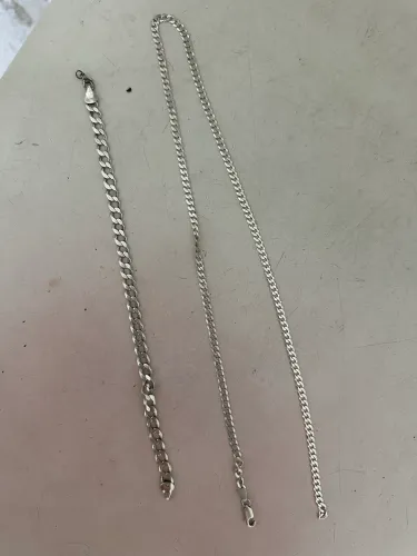 Corrente de prata e pulseira