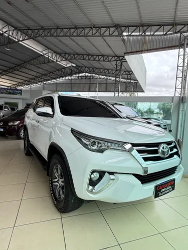 Toyota Hilux SW4 SR 4X2 2.7/ 2.7 Flex 16V Aut. 2018