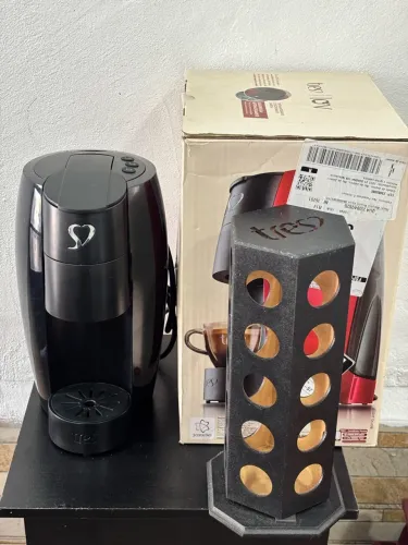 Cafeteira três corações