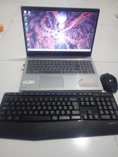 Notebook Lenovo i5 8thGen