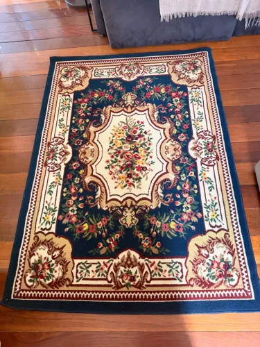 Tapete Clássico Estilo Persa Jacquard - 1,88m x 1,34m
