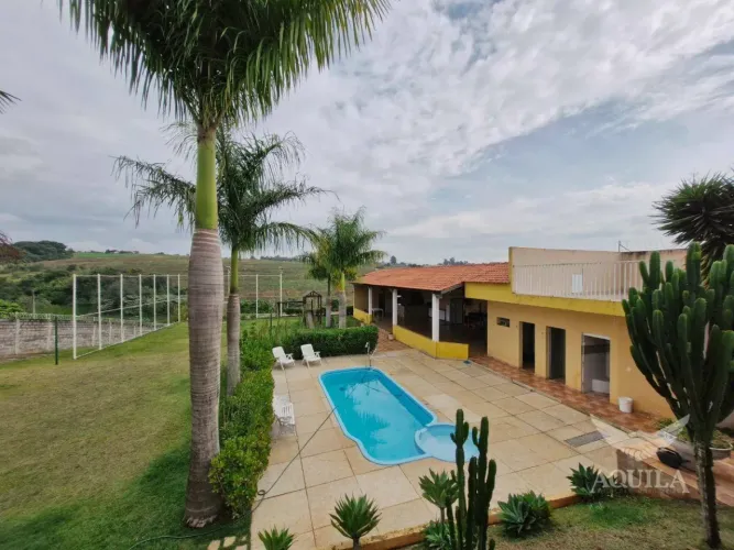 CHACARA EM ARACOIABA DA SERRA - 3479 m² - 04 DORMITÓRIOS - 02 SUÍTES - PISCINA - POMAR - L