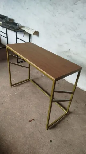Mesa estilo industrial