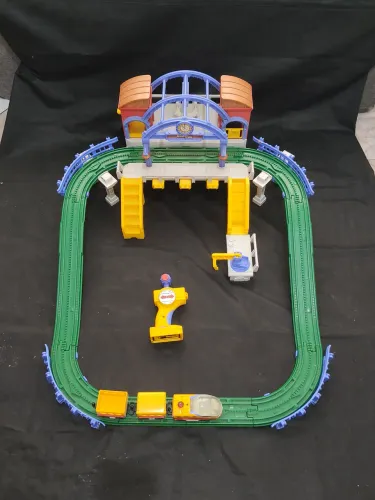 Fisher Price GeoTrax Central Terminal Toys