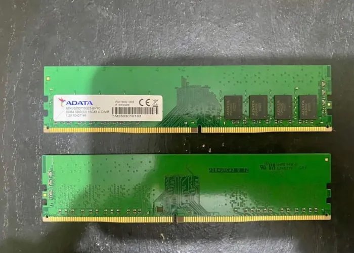 Memória UDIMM (Desktop) DDR4 2x16 3200mHz - Novo
