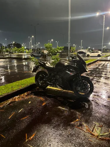 XJ6F 2012