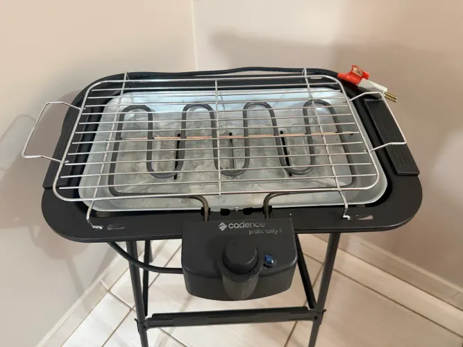 Churrasqueira elétrica 220 V