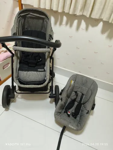 Carrinho de bebê 3 em 1 Cosco