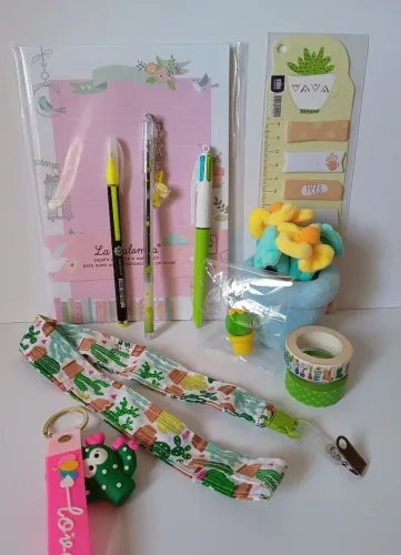 Kit Papelaria Flores e Plantas