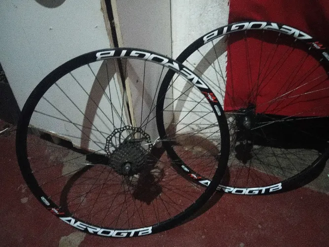 Par de rodas 29 completa