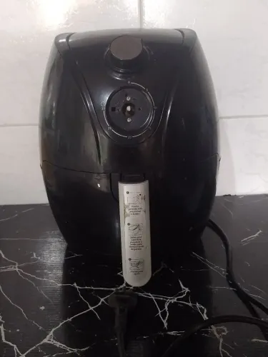Airfryer Mondial prática 