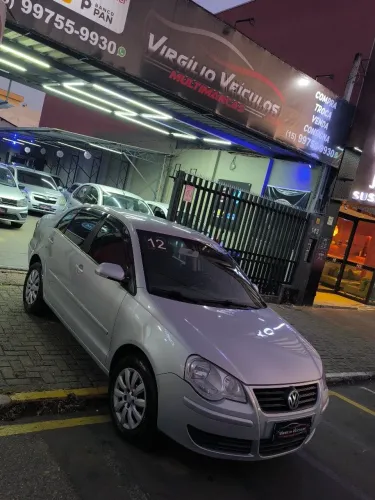 Volkswagen Polo Sedan 1.6 MI Total Flex 8V 4P 2012