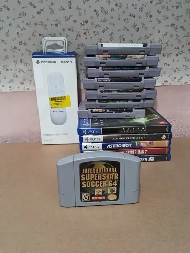 Vendo International Superstar Soccer 64 Nintendo 64 Semi novo Original
