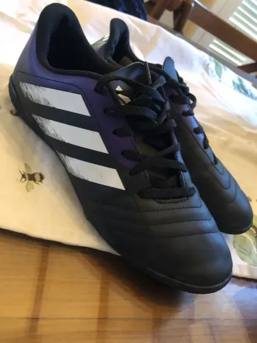 Chuteira Adidas original 36