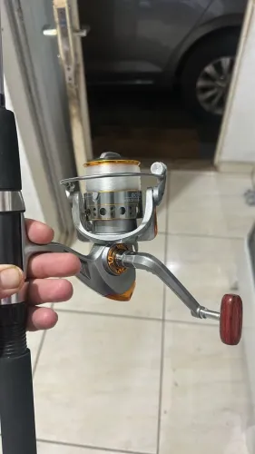 Molinete joyfox Modelo 7000