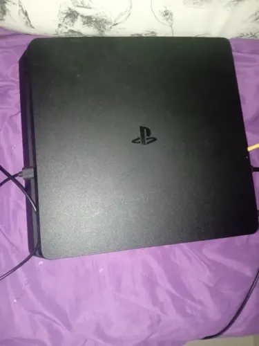 (Botão power quebrado) Ps4 Slim HD 500GB + 1 CONTROLE - LEIA A DESCRIÇÃO