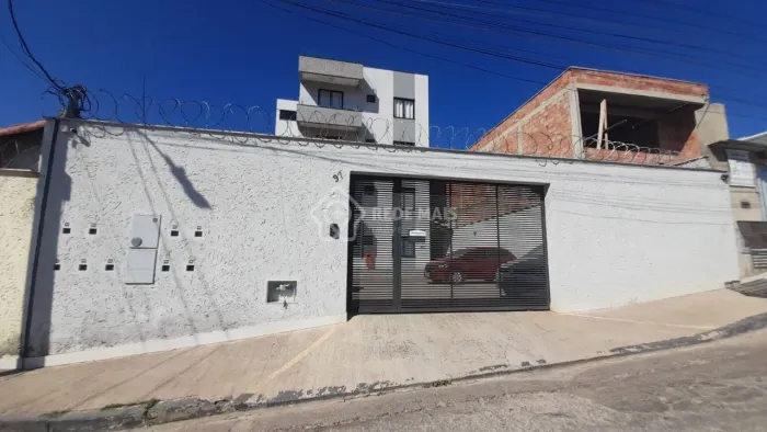 Apartamento no bairro Industrial São Luiz/Contagem em prédio individual