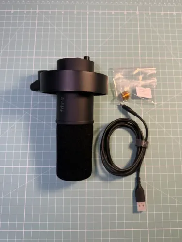 Microfone Dinâmico Fifine K688 Preto USB e XLR Completo