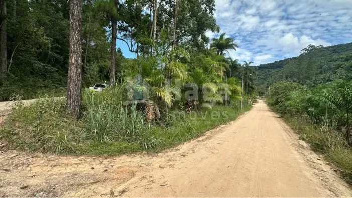 Terreno à venda no Bairro Guabiruba Sul em Guabiruba/SC