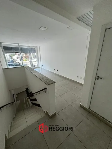 ALUGUEL SALA COMERCIAL 60M² DOIS PISOS EM BC