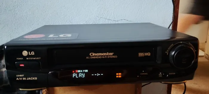 Vídeo cassete LG 6 cabeças estéreo HI-FI