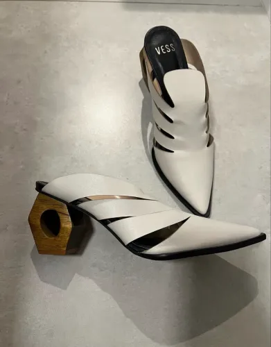 Sapato off white Vess 38