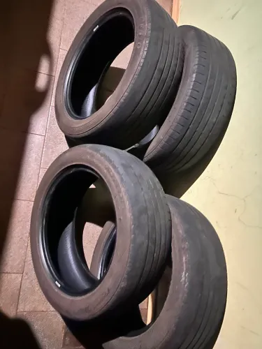 4 Pneus Comforser 195/55 R16 - Meia vida