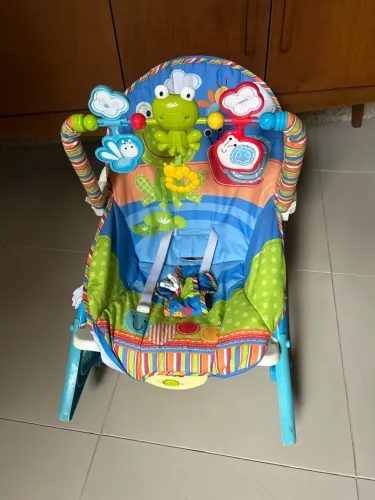 Cadeirinha musical infantil Fisher Price