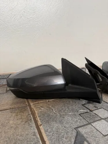 RETROVISOR DIREITO ELETRICO COM PISCA VW POLO