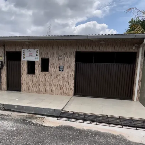 Vendo casa no Conj Uirapuru bem próximo a orla do Icuí , 3/4 !