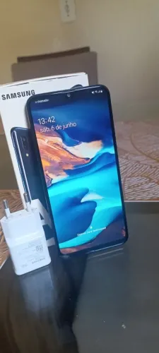 Samsung Galaxy A20 - semi-novo 