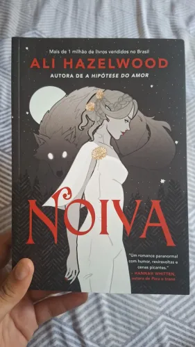 Livro Noiva de Ali Hazelwood