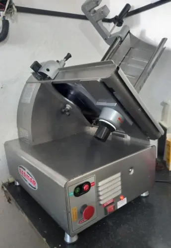 Cortador de frios automático BERMAR