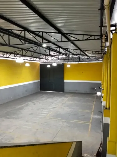 Galpão para aluguel tem 336 metros quadrados em Ano Bom - Barra Mansa - RJ