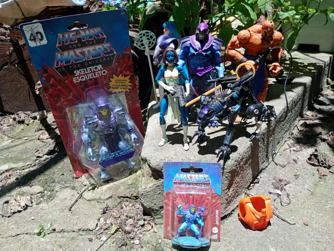 Lote Masterverse e Outros