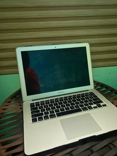 MACBOOK AIR 13