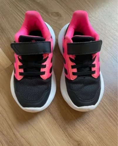 Tênis infantil adidas