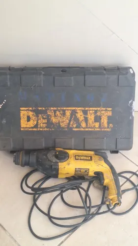 Martelete Perfurador Rompedor Dewalt D25123 B2 800w 220v