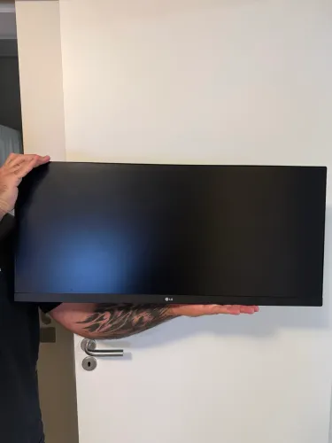Monitor LG UltraWide Full HD