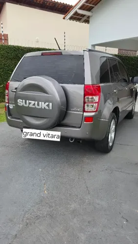 Suzuki Grand Vitara 2.0 16V 4x2/4x4 5P Mec. 2010