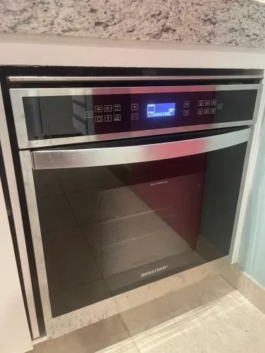 Forno Elétrico de Embutir Brastemp 84 Litros Inox BOT84ARBNA